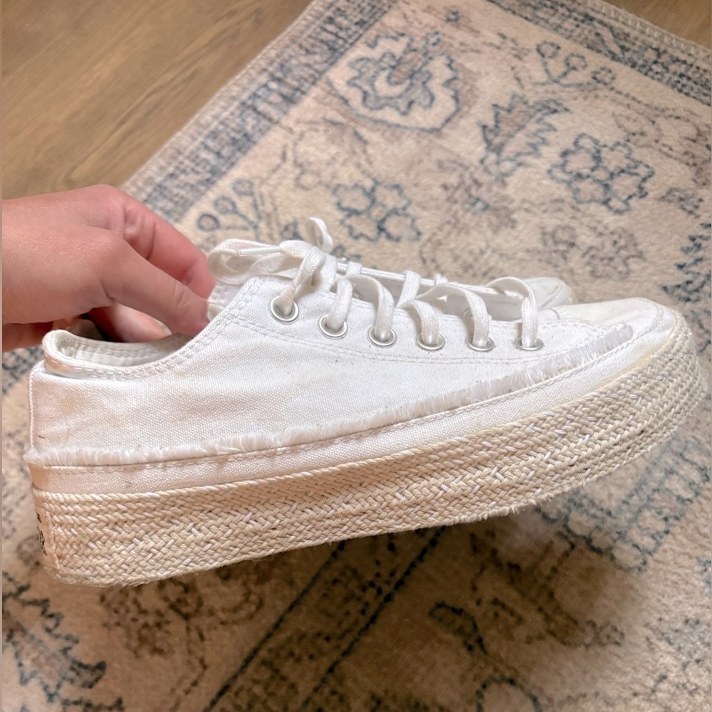 Women's White Canvas Platform converse